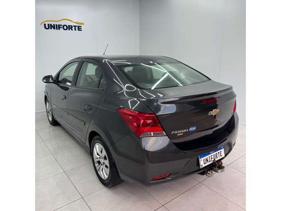 CHEVROLET-PRISMA-2017