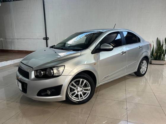 CHEVROLET SONIC 1.6 LTZ SEDAN 16V FLEX 4P AUTOMÁTICO