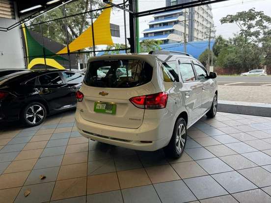 CHEVROLET-SPIN-2023