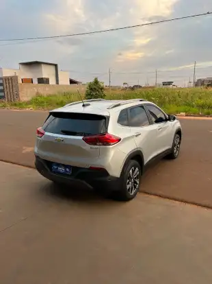 CHEVROLET-TRACKER-2022