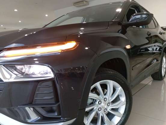 CHEVROLET-TRACKER-2025