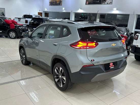 CHEVROLET-TRACKER-2025