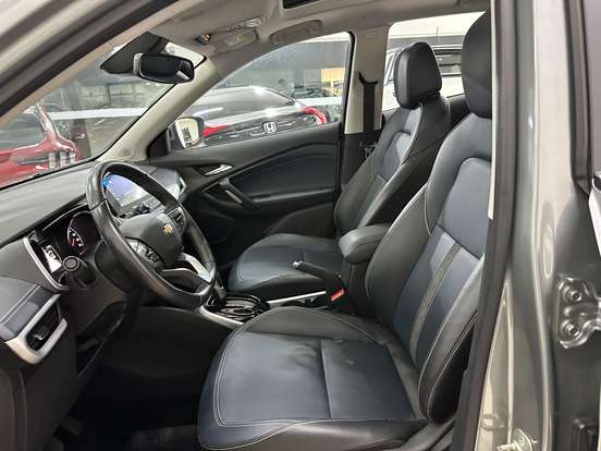 CHEVROLET-TRACKER-2025