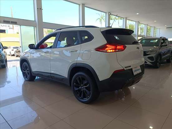CHEVROLET-TRACKER-2023