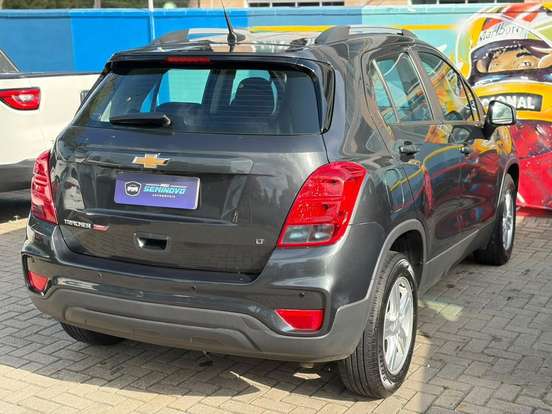 CHEVROLET-TRACKER-2018