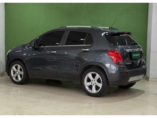 CHEVROLET-TRACKER-2015