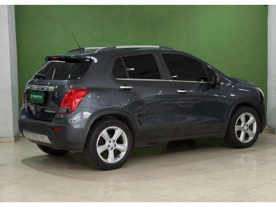 CHEVROLET-TRACKER-2015
