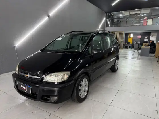 CHEVROLET ZAFIRA 2.0 MPFI COMFORT 8V FLEX 4P MANUAL