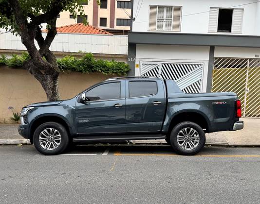 CHEVROLET S10 2.8 16V TURBO DIESEL HIGH COUNTRY CD 4X4 AUTOMÁTICO