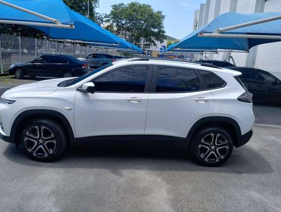 CHEVROLET-TRACKER-2025