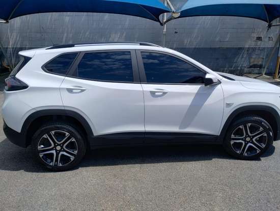 CHEVROLET-TRACKER-2025