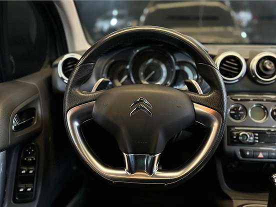 CITROËN-C3-1.6 EXCLUSIVE 16V FLEX 4P AUTOMÁTICO CITROËN-C3-2013