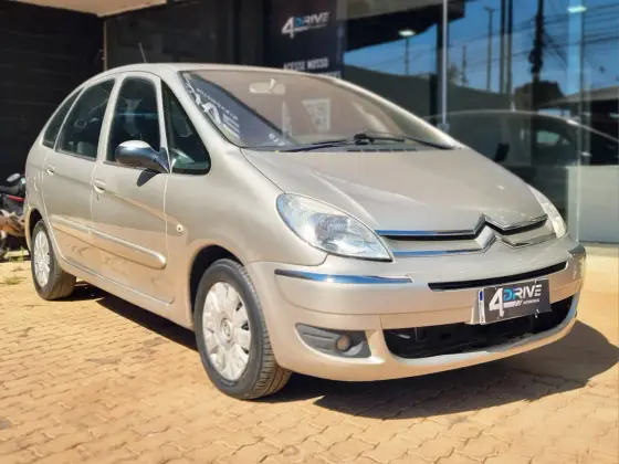 CITROËN XSARA PICASSO 2.0 I EXCLUSIVE 16V GASOLINA 4P AUTOMÁTICO