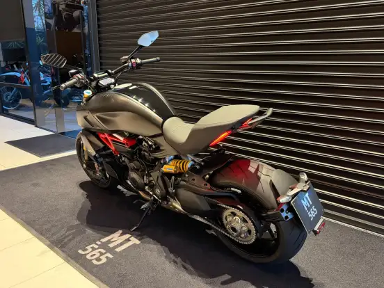 DUCATI-DIAVEL 1260 S-2023