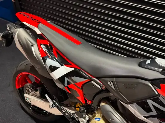 DUCATI-HYPERMOTARD 698 MONO-2025