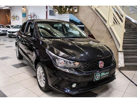FIAT-ARGO-1.8 E.TORQ FLEX HGT AT6 FIAT-ARGO-2018