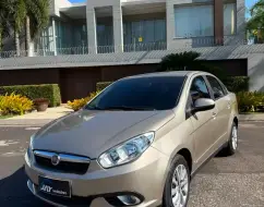 FIAT GRAND SIENA 1.4 MPI ATTRACTIVE 8V FLEX 4P MANUAL FIAT GRAND SIENA 1.4 MPI ATTRACTIVE 8V FLEX 4P MANUAL