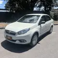 FIAT GRAND SIENA 1.6 MPI ESSENCE 16V FLEX 4P MANUAL FIAT GRAND SIENA 1.6 MPI ESSENCE 16V FLEX 4P MANUAL