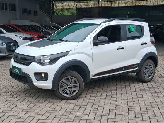 FIAT MOBI 1.0 FIREFLY FLEX TREKKING MANUAL