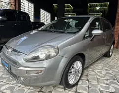 FIAT PUNTO 1.6 ESSENCE 16V FLEX 4P AUTOMATIZADO FIAT PUNTO 1.6 ESSENCE 16V FLEX 4P AUTOMATIZADO