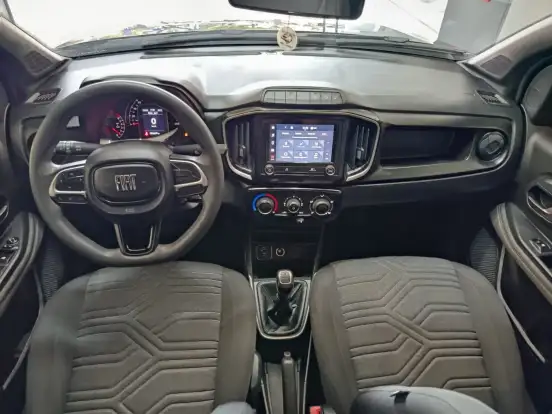 FIAT-STRADA-2024