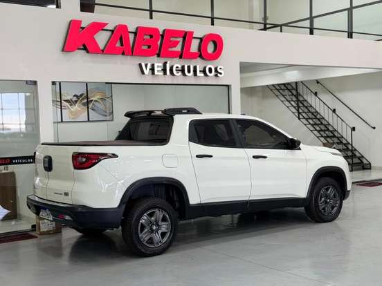 FIAT-TORO-2023