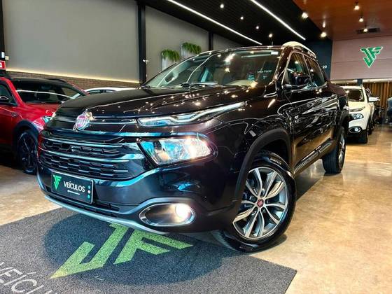 FIAT TORO 2.0 16V TURBO DIESEL VOLCANO 4WD AT9