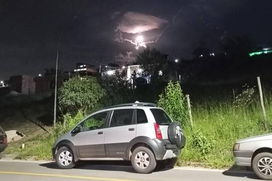 FIAT IDEA 1.8 MPI ADVENTURE 8V FLEX 4P MANUAL