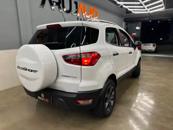 FORD-ECOSPORT-2017