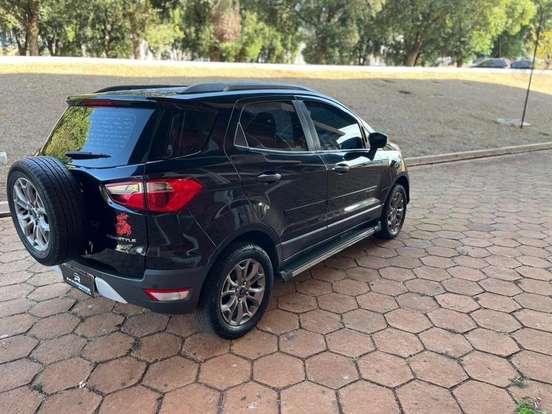 FORD-ECOSPORT-2016