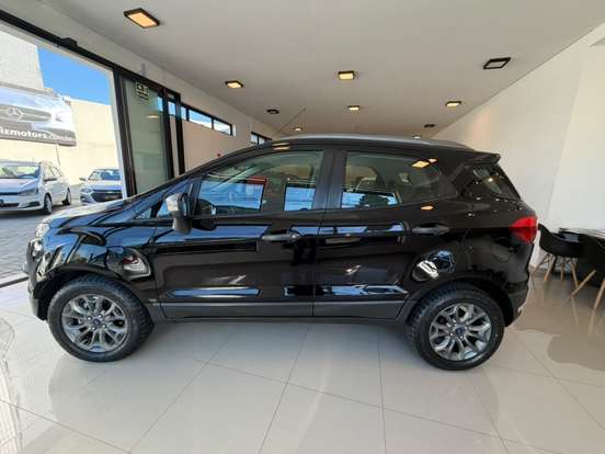 FORD-ECOSPORT-2016