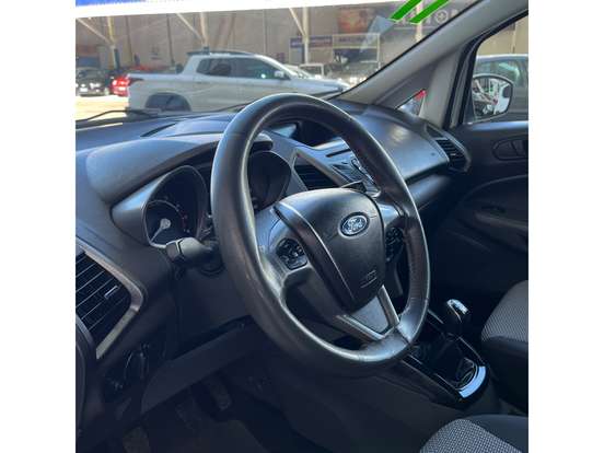 FORD-ECOSPORT-2016