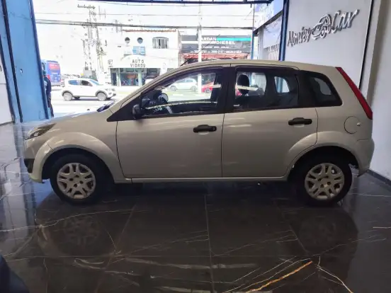 FORD-FIESTA-2010