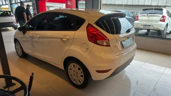 FORD-FIESTA-2017