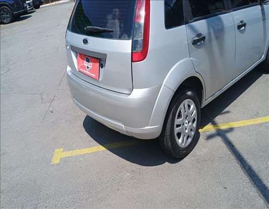FORD-FIESTA-2011