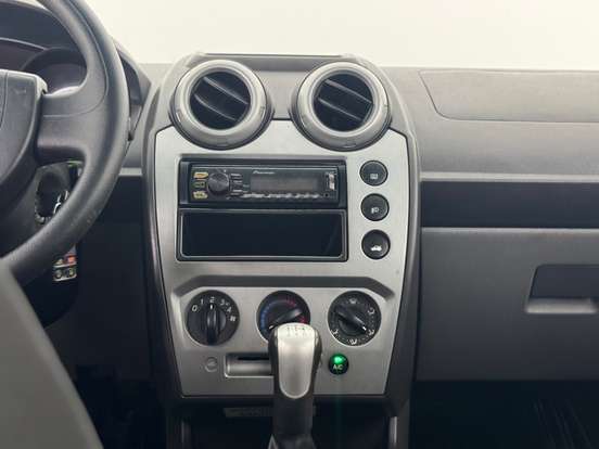 FORD-FIESTA-2012