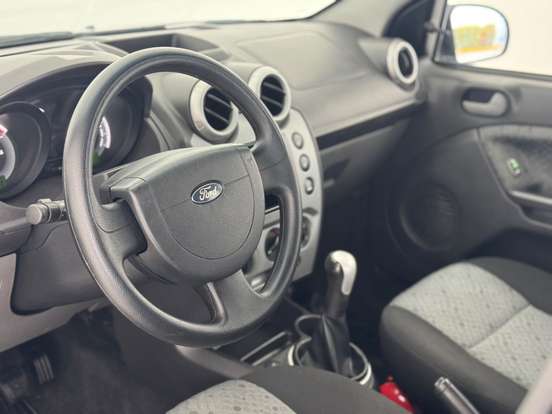 FORD-FIESTA-2012