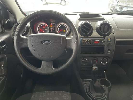 FORD-FIESTA-2012