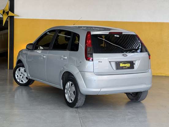 FORD-FIESTA-2014