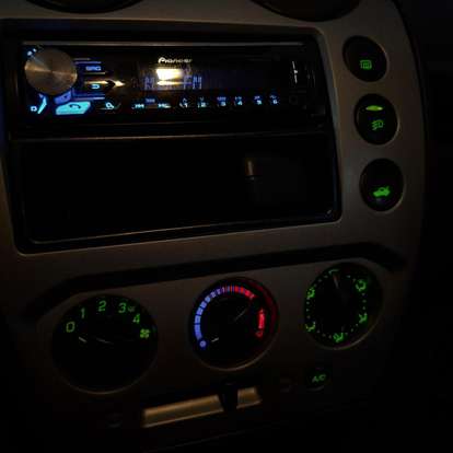 FORD-FIESTA-2013