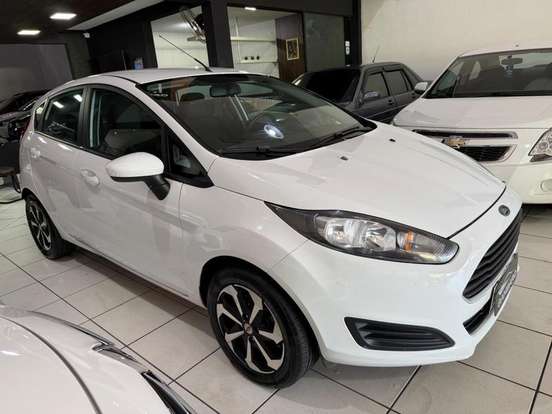 FORD-FIESTA-2015