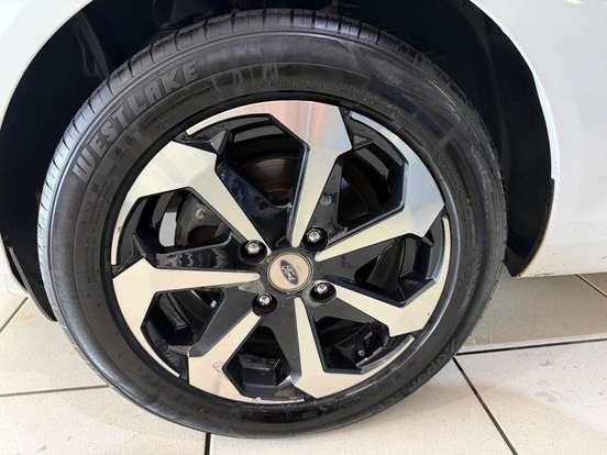 FORD-FIESTA-1.5 S HATCH 16V FLEX 4P MANUAL FORD-FIESTA-2015