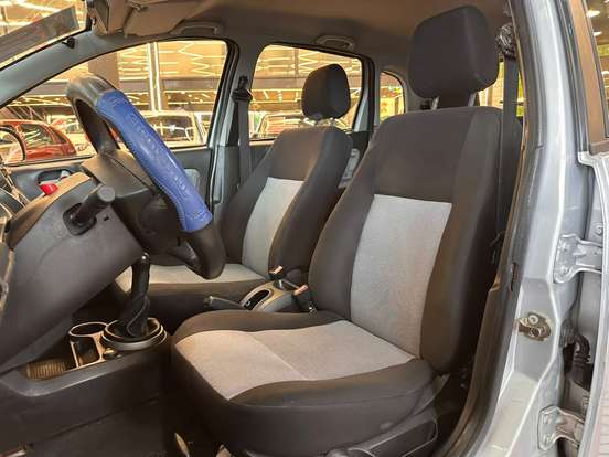 FORD-FIESTA-2008