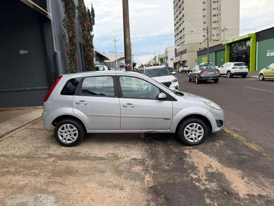 FORD-FIESTA-2012