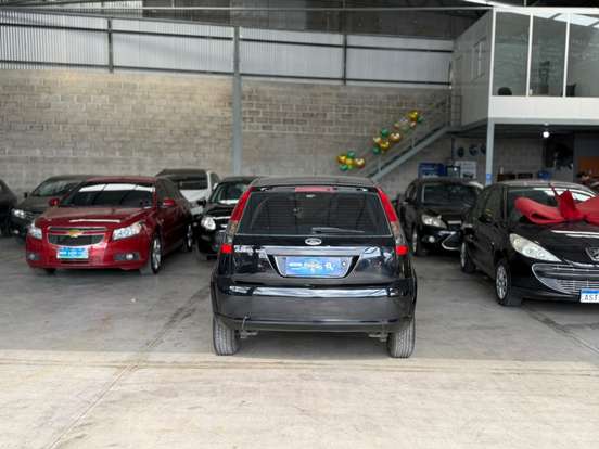 FORD-FIESTA-2010