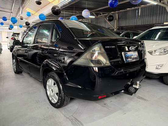 FORD-FIESTA-2012