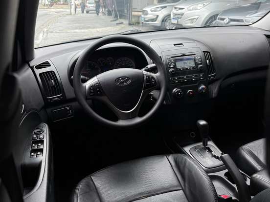 FORD-FIESTA-1.6 MPI SEDAN 8V FLEX 4P MANUAL FORD-FIESTA-2011