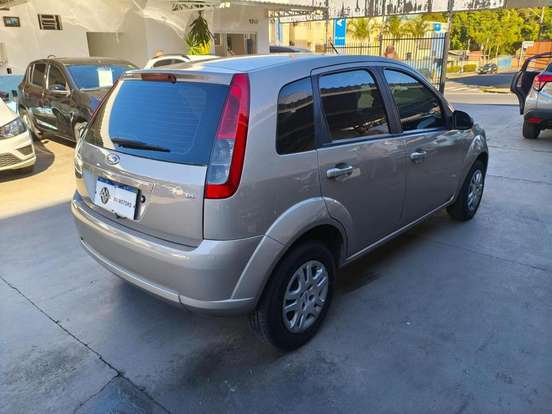 FORD-FIESTA-2013