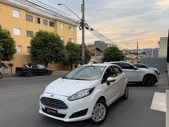 FORD FIESTA 1.6 SE HATCH 16V FLEX 4P MANUAL