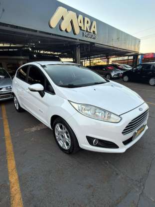 FORD-FIESTA-2015